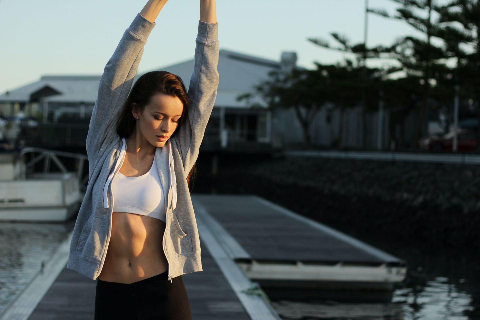 Burpees target your abdominal muscles. (Image via Unsplash/ Christopher Campbell)